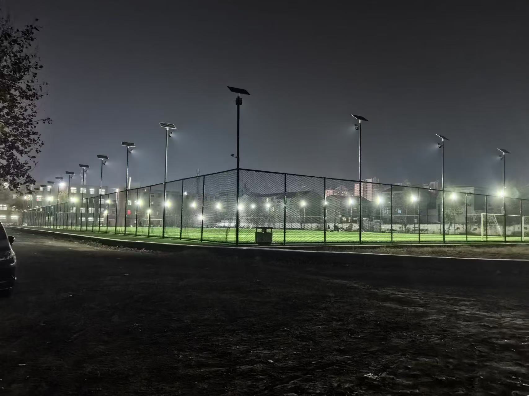 The photos sharing from our customer for Basketball Court project of solar flood lights