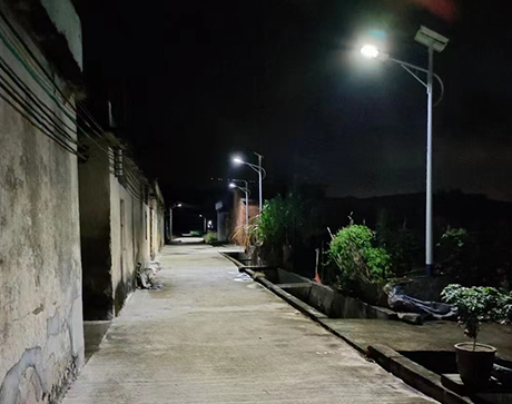 What is integrated solar street light