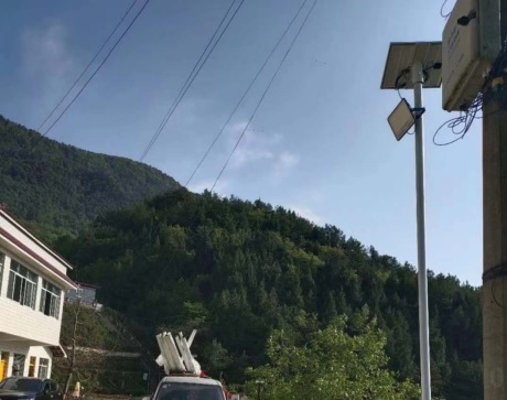 How to install solar street light panels correctly?