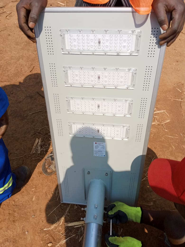 100w all in one solar street light for Zambia project